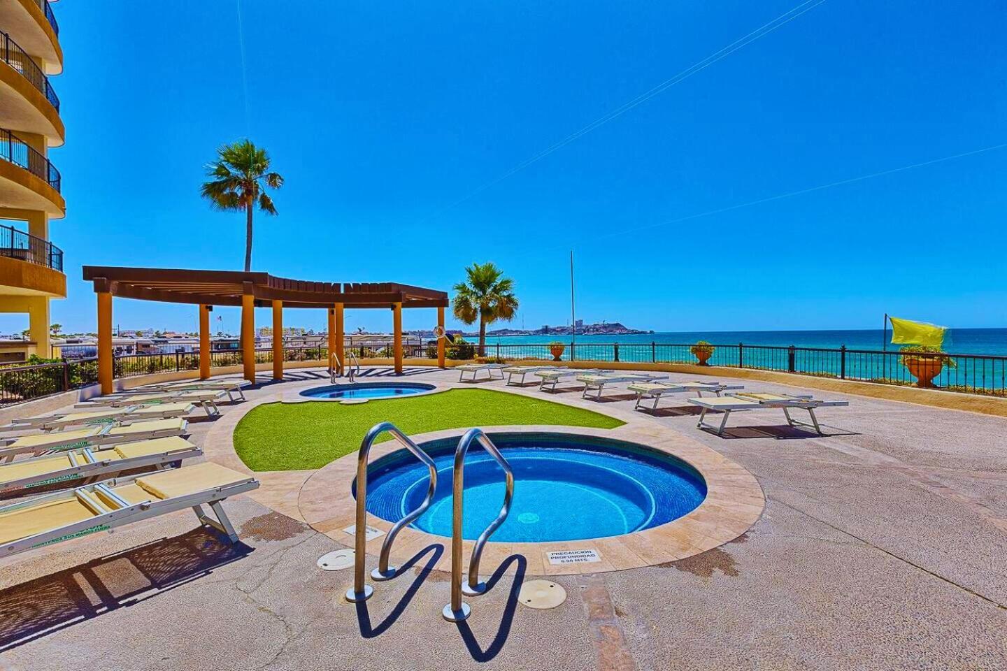 Sonoran Sky Aparthotel Puerto Peñasco Exterior foto
